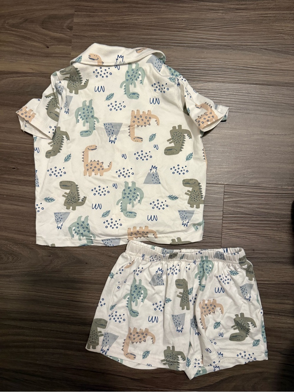Only Boys Cream Pajama Set with Green, Blue & Tan Dinosaur Print size 12M - Picture 2 of 4